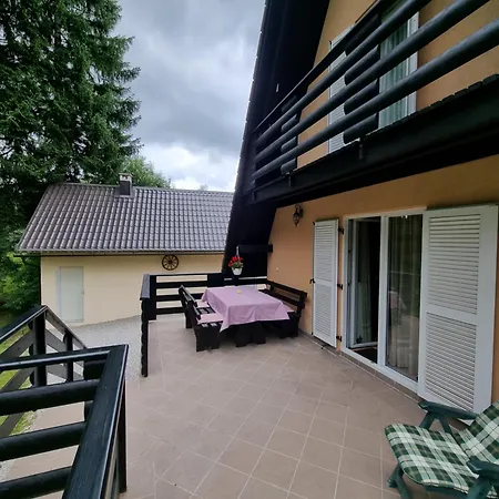 Charming Mountain Hut Kazic Σαλέ *