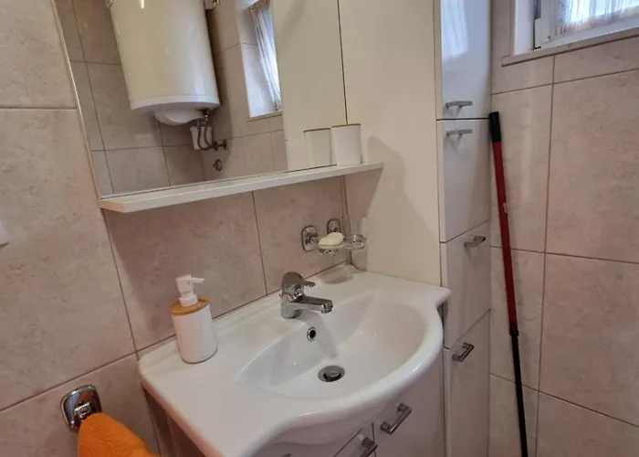 Charming Mountain Hut Kazic