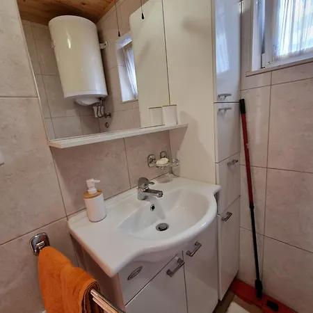 Charming Mountain Hut Kazic