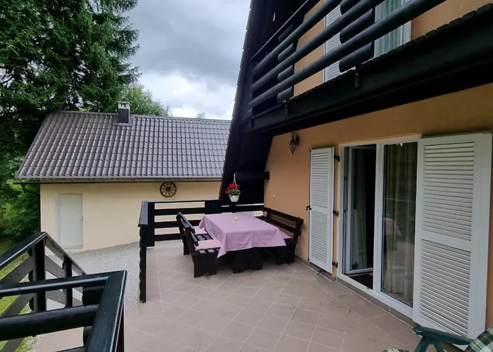 Charming Mountain Hut Kazic Chalet *